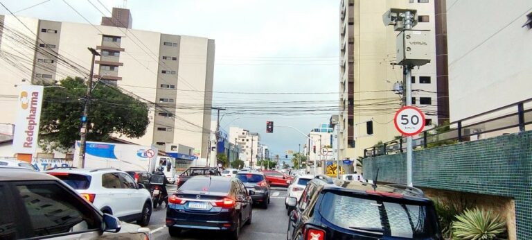 avenida-epitacio-pessoa-e-principal-dos-bancarios-tem-7-dos-10-trechos-com-mais-multas-por-excesso-de-velocidade-em-joao-pessoa